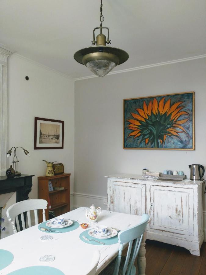 Bed and Breakfast Quai Des Fleurs Saint-Savinien Экстерьер фото